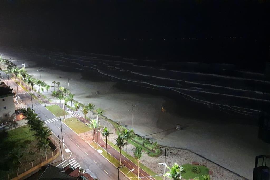 Apartamento Frente Para O Mar 6 Pessoas Com Estacionamento Прая-Гранди Экстерьер фото